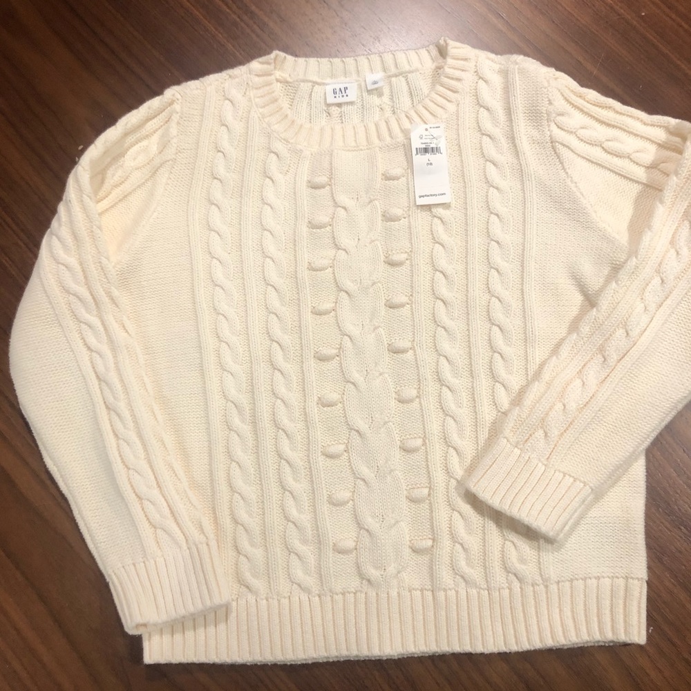 Gap NWT off-white cable knit sweater